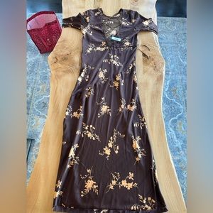 brown long sleeve dress. Size m with tags
